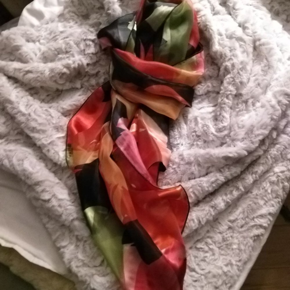 Alia Scarf - Picture 4 of 4